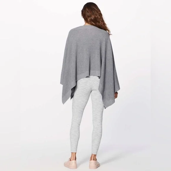 Lululemon Forward Flow Cape Heathered Medium Gray OS Lagenlook Cashmere Yoga - Picture 2 of 13